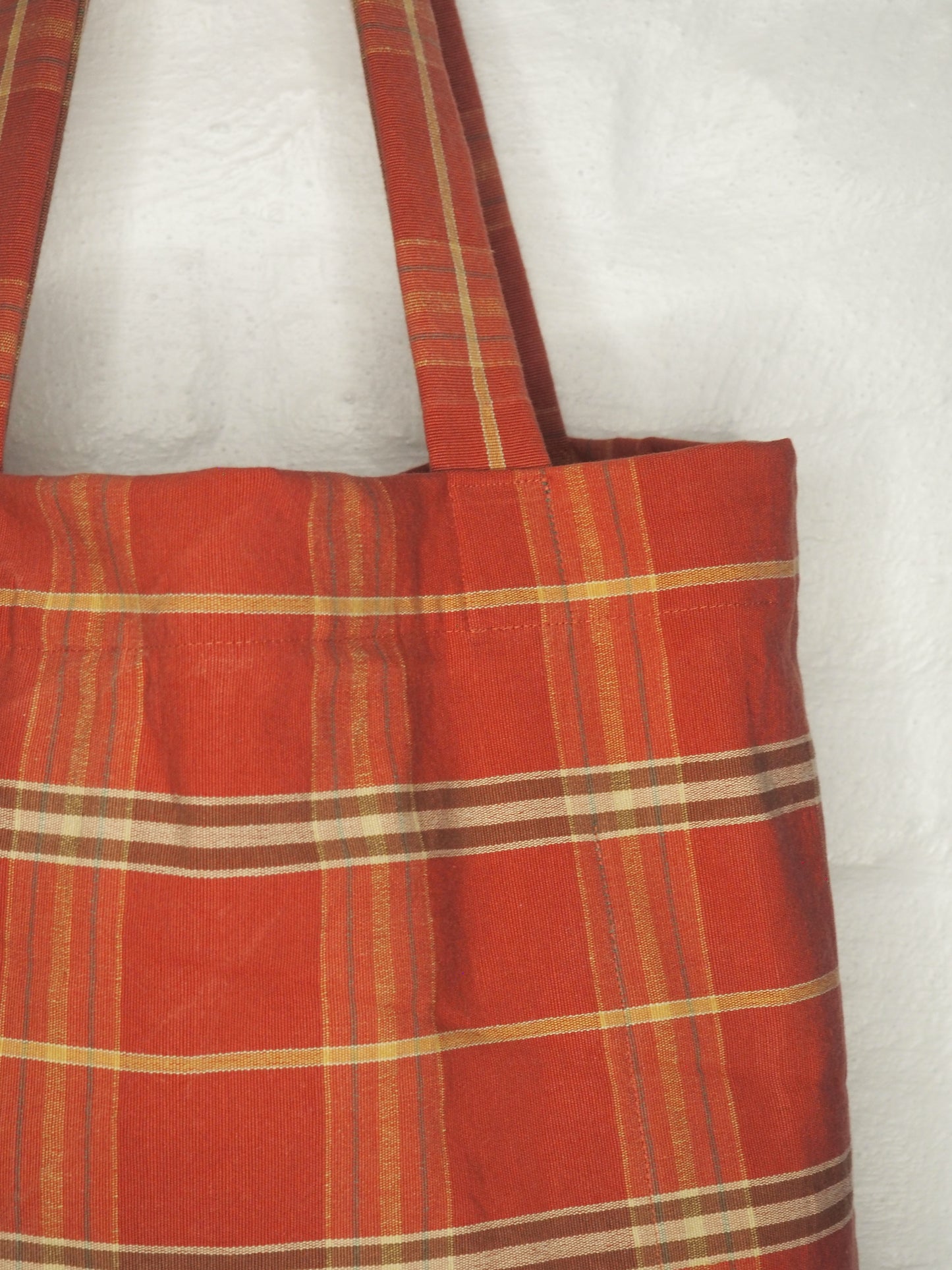 Red checkered tote-bag